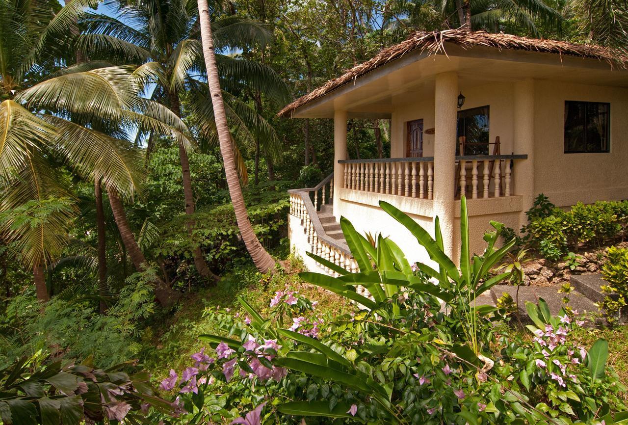 Easy Diving And Beach Resort Sipalay Exterior photo